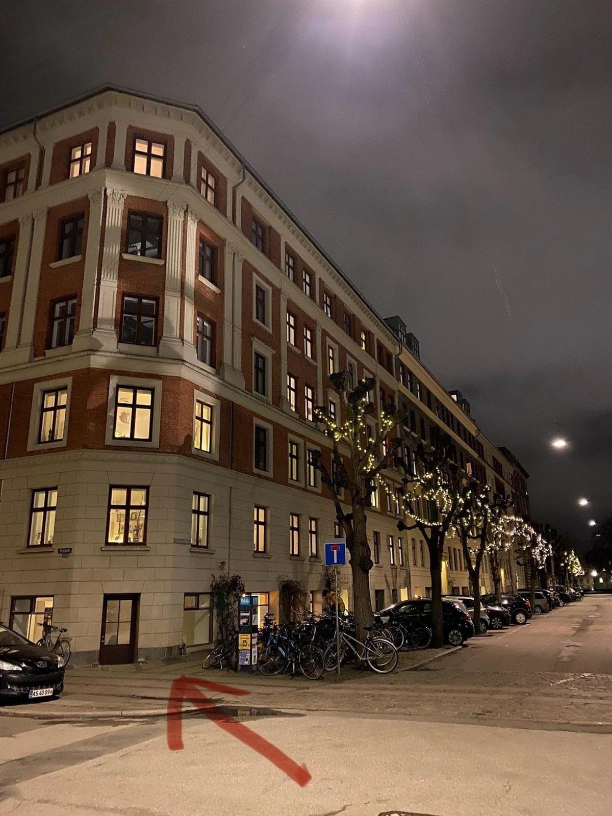 Ryesgade 6 om aftenen